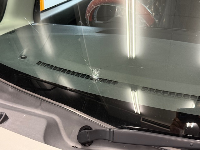 タントカスタム　フロントガラス交換