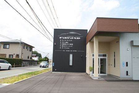 shop1.jpg